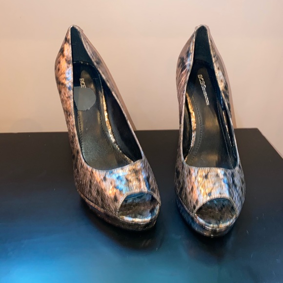 Snake print heels - Picture 2 of 3